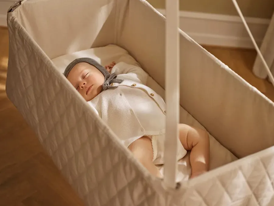 Formsyet lagen til Vugge fra<Moonboon Outlet