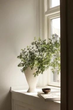 Fountain Vase fra<Ferm Living Hot