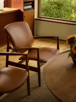 France Chair, valnød af Finn Juhl<House of Finn Juhl New
