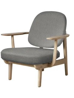 Fred Lænestol, lakeret eg fra<Fritz Hansen