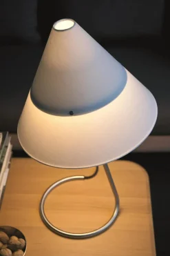 Funco bordlampe fra<Piet Hein Online