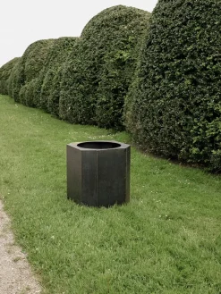 Funki Pot, large fra<Louise Roe New