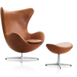 Ægget, Sort Grace læder, uden returdrej inkl. skammel af Arne Jacobsen<Fritz Hansen Best