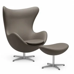 Ægget, Valnød Grace læder, med returdrej inkl. skammel af Arne Jacobsen<Fritz Hansen Discount