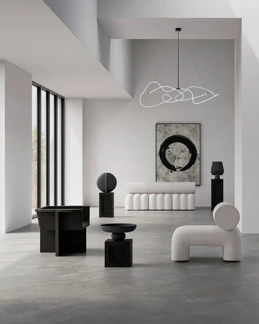 Ghost Chandelier, Big, Burned Black fra<101 Copenhagen Best