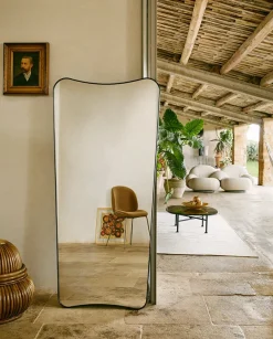 Gio Ponti F. A. 33 Spejl 146 fra<GUBI Clearance