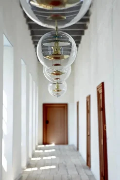 Globe, Coloured Glass pendel Ø40 af Verner Panton<Verpan Online