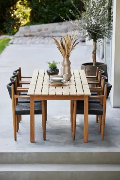 Grace Havebord fra<Cane-line Sale