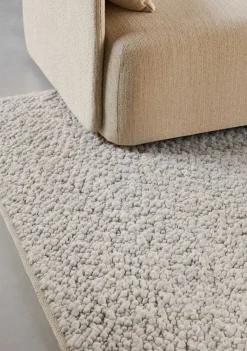 Gravel Rug fra<Audo Copenhagen Best