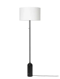 Gravity Gulvlampe fra<GUBI Online