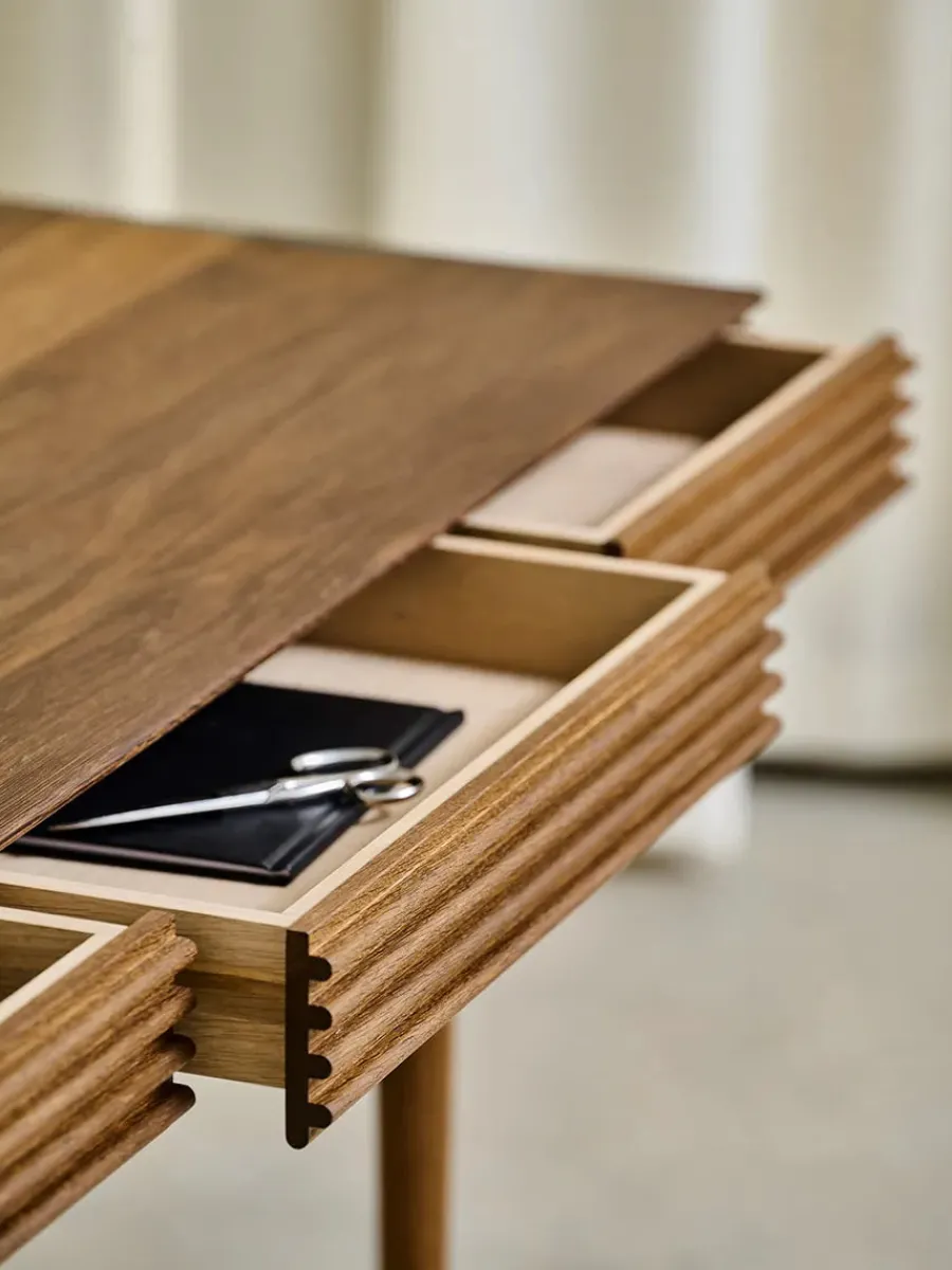 Groove Desk fra<DK3 Discount