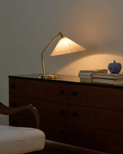 Gräshoppa bordlampe fra<GUBI