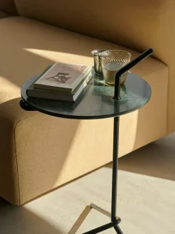 Halten SH9 Sidebord, warm black & marble fra<&Tradition New