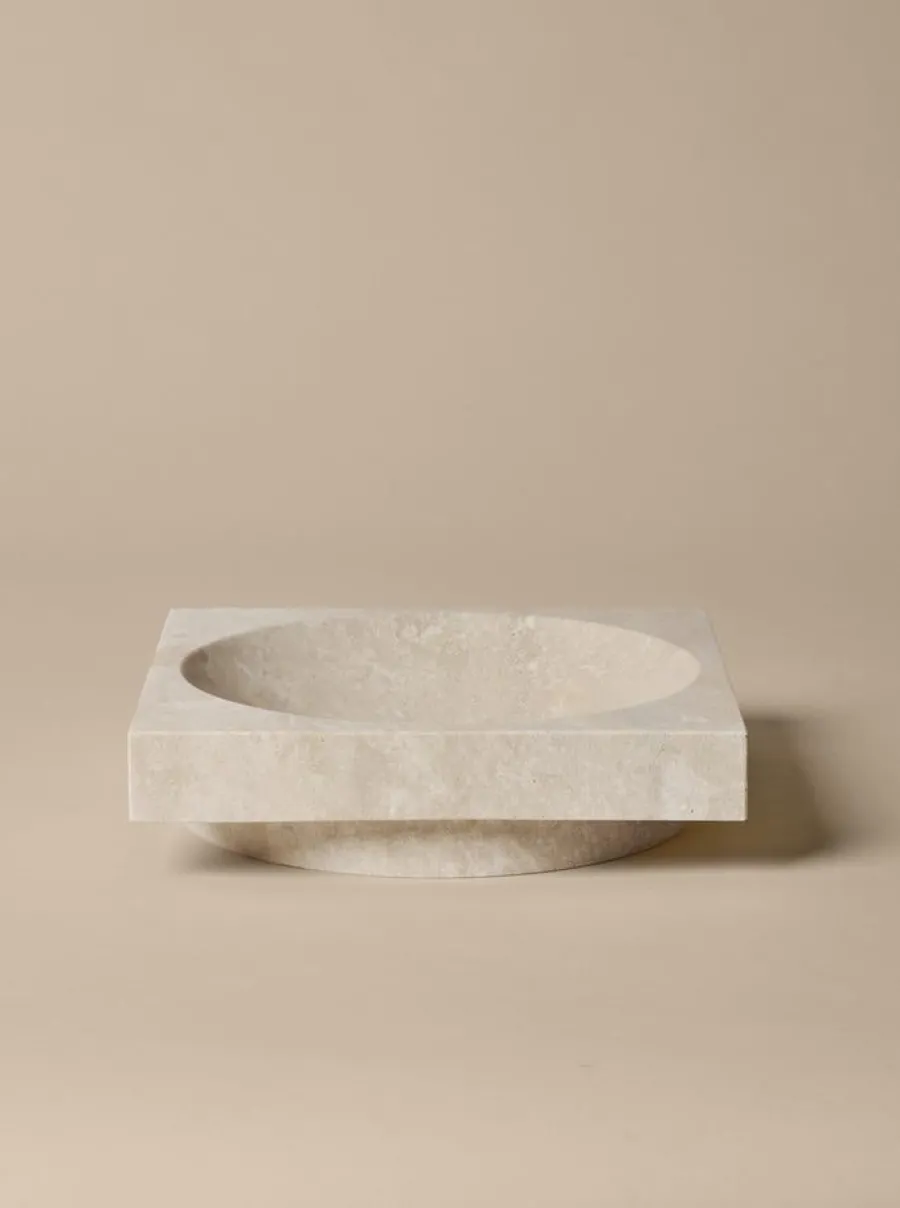 Hew low centrepiece, travertin fra<Ferm Living Sale