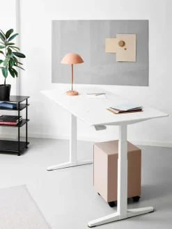 HiLow3 skrivebord fra<Montana Discount