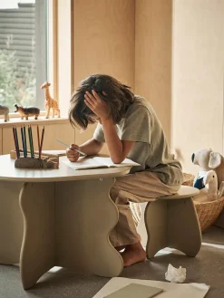 Hippo Pencil Holder fra<Ferm Living Online