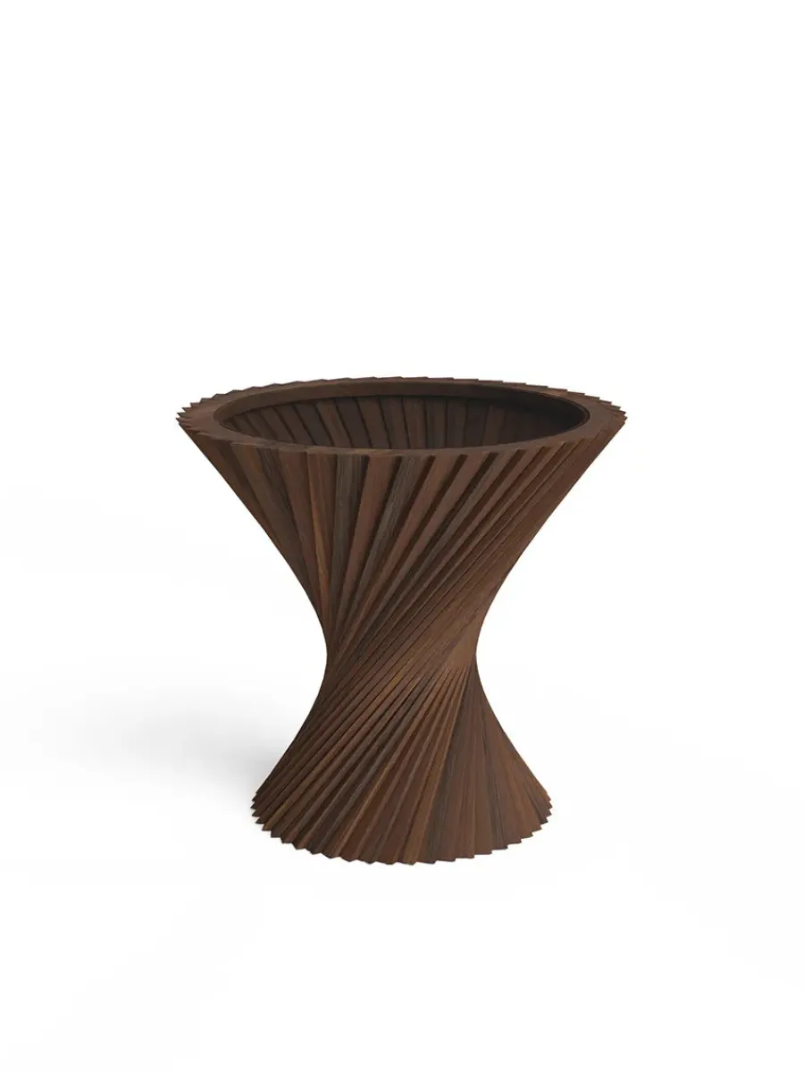 HYPERBEL sidebord, røget eg fra<VIA Copenhagen Hot