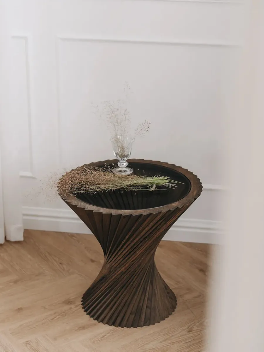 HYPERBEL sidebord, røget eg fra<VIA Copenhagen Hot