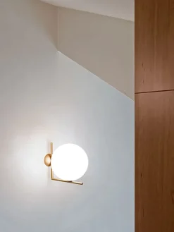 IC loft-/væglampe 1 fra<Flos Sale