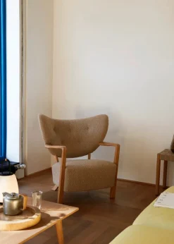 In Between Bord SK23 fra<&Tradition Sale