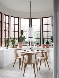 In Between Bord SK3 fra<&Tradition