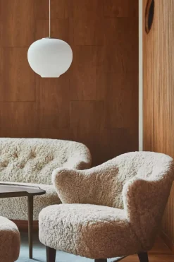 Ingeborg med Fodskammel, moonlight fra<Audo Copenhagen Online