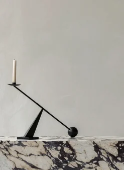 Interconnect Candle Holder, brass fra<Audo Copenhagen Outlet