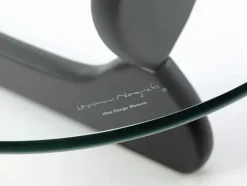 Isamu Noguchi Coffee Table fra<Vitra