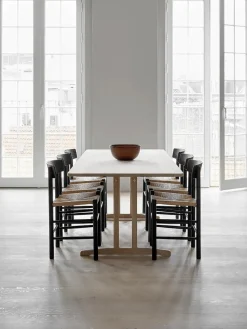 J39 Folkestolen, heritage red af Børge Mogensen<Fredericia Furniture Online