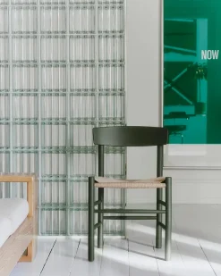 J39 Folkestolen, indigo blue af Børge Mogensen<Fredericia Furniture Discount