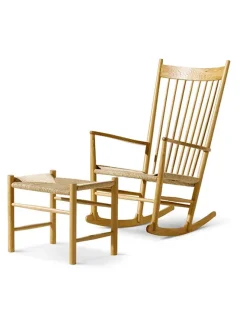 J16 Skammel af Hans J. Wegner<Fredericia Furniture Best