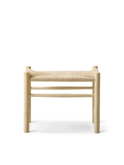 J16 Skammel af Hans J. Wegner<Fredericia Furniture Best