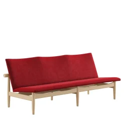 Japan 3 pers. sofa, eg klar olie af Finn Juhl<House of Finn Juhl Hot