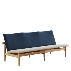 Japan 3 pers. sofa, eg klar olie af Finn Juhl<House of Finn Juhl Hot