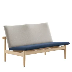 Japan 2 pers. sofa, eg klar olie af Finn Juhl<House of Finn Juhl Discount