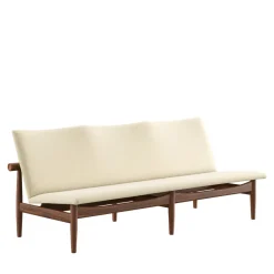 Japan 3 pers. sofa, valnød af Finn Juhl<House of Finn Juhl Discount