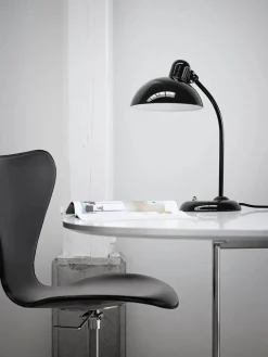Kaiser Idell Bordlampe, kipbar fra<Fritz Hansen Best