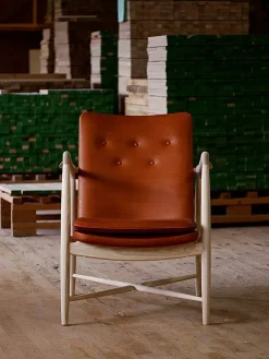 Kaminstolen, valnød af Finn Juhl<House of Finn Juhl New