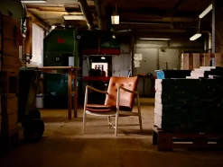 Kaminstolen, valnød af Finn Juhl<House of Finn Juhl New