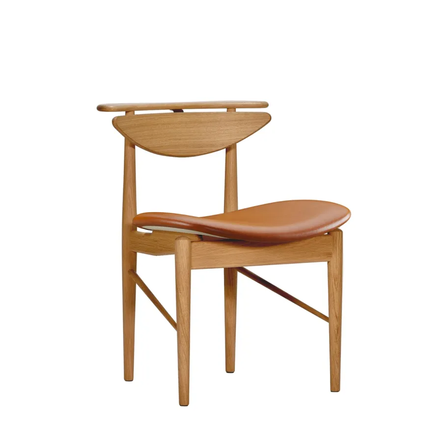 Karmstolen, eg olie af Finn Juhl<House of Finn Juhl Sale