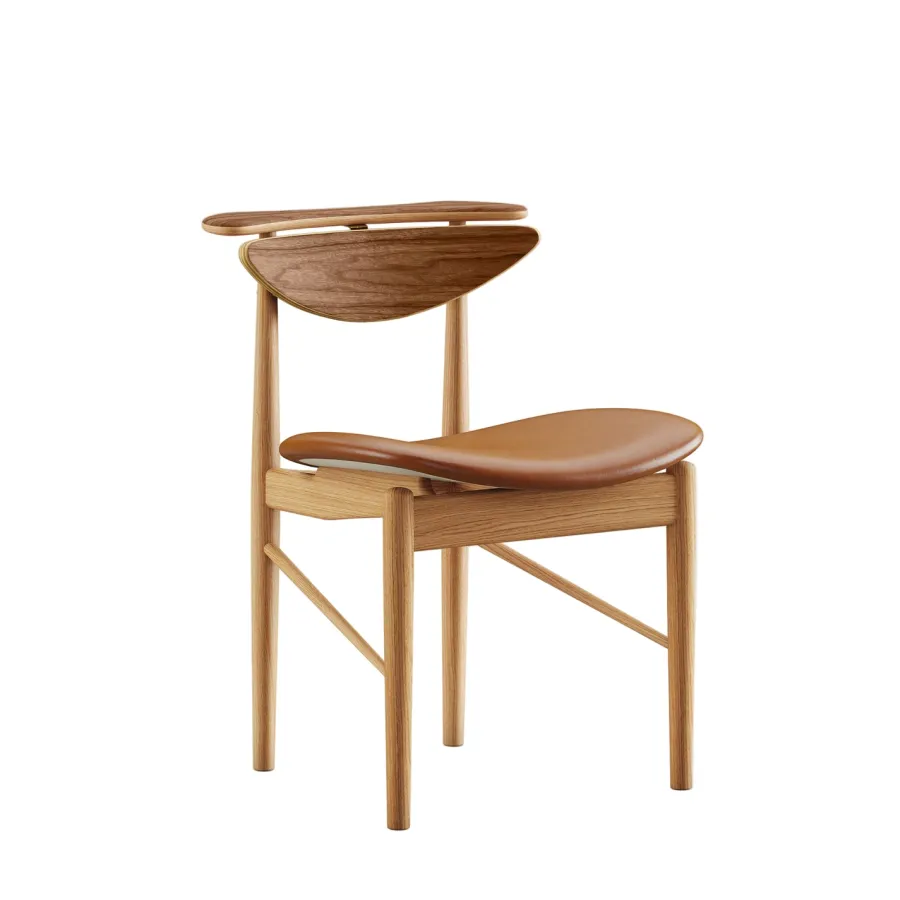 Karmstolen, eg olie af Finn Juhl<House of Finn Juhl Sale