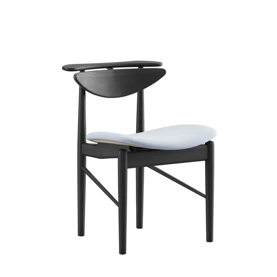 Karmstolen, eg olie af Finn Juhl<House of Finn Juhl Sale