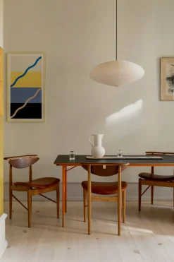 Karmstolen, eg olie/valnød af Finn Juhl<House of Finn Juhl Outlet