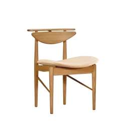 Karmstolen, eg olie/valnød af Finn Juhl<House of Finn Juhl Outlet