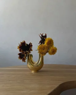 Kazumi StudioVase, gold fra Hein<Hein Studio Discount