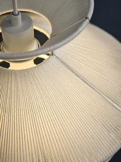 Kiku Pendant fra<Frandsen Sale