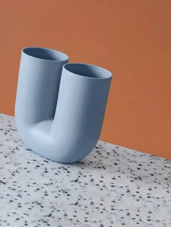 Kink Vase, dusty lilac fra<Muuto Outlet