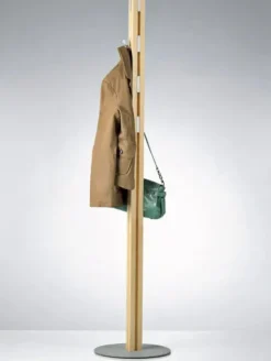 KNAX stumtjener fra<LoCa Discount