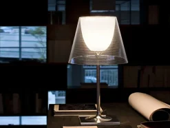 KTribe T2 Bordlampe fra<Flos Discount