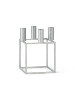 Kubus 4 Lysestage, bruneret kobber fra<Audo Copenhagen Discount